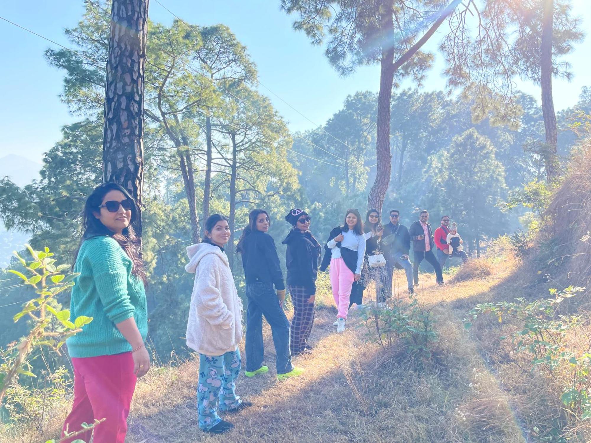 The Auriga 3Bhk Fully Entair Villa With Bonfire In Kasauli I Pvt Stay I Open Air Terrace I Kitchen Livingroom I Lawn Bonfire I Gaming Zone Kültér fotó