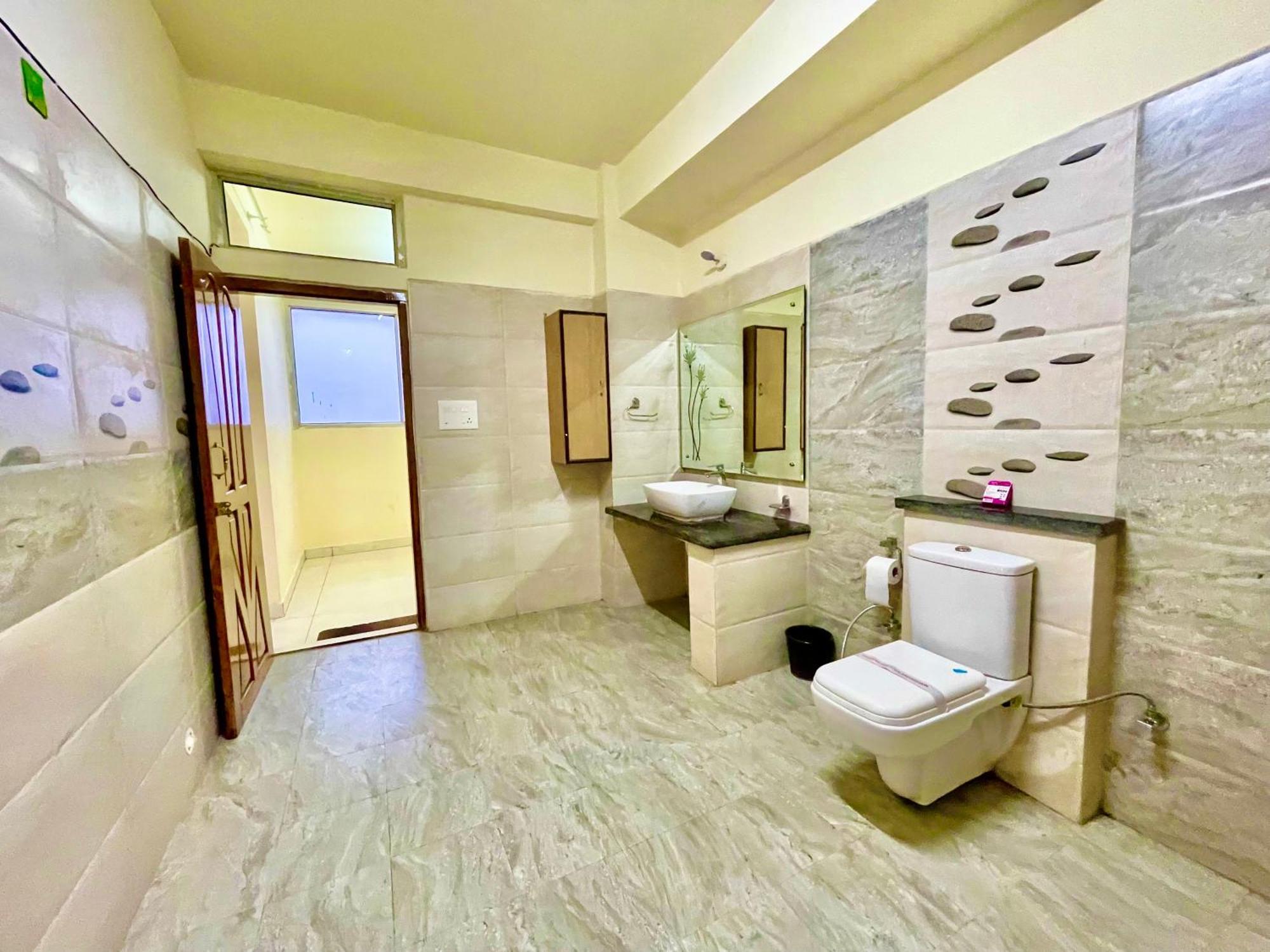 The Auriga 3Bhk Fully Entair Villa With Bonfire In Kasauli I Pvt Stay I Open Air Terrace I Kitchen Livingroom I Lawn Bonfire I Gaming Zone Kültér fotó