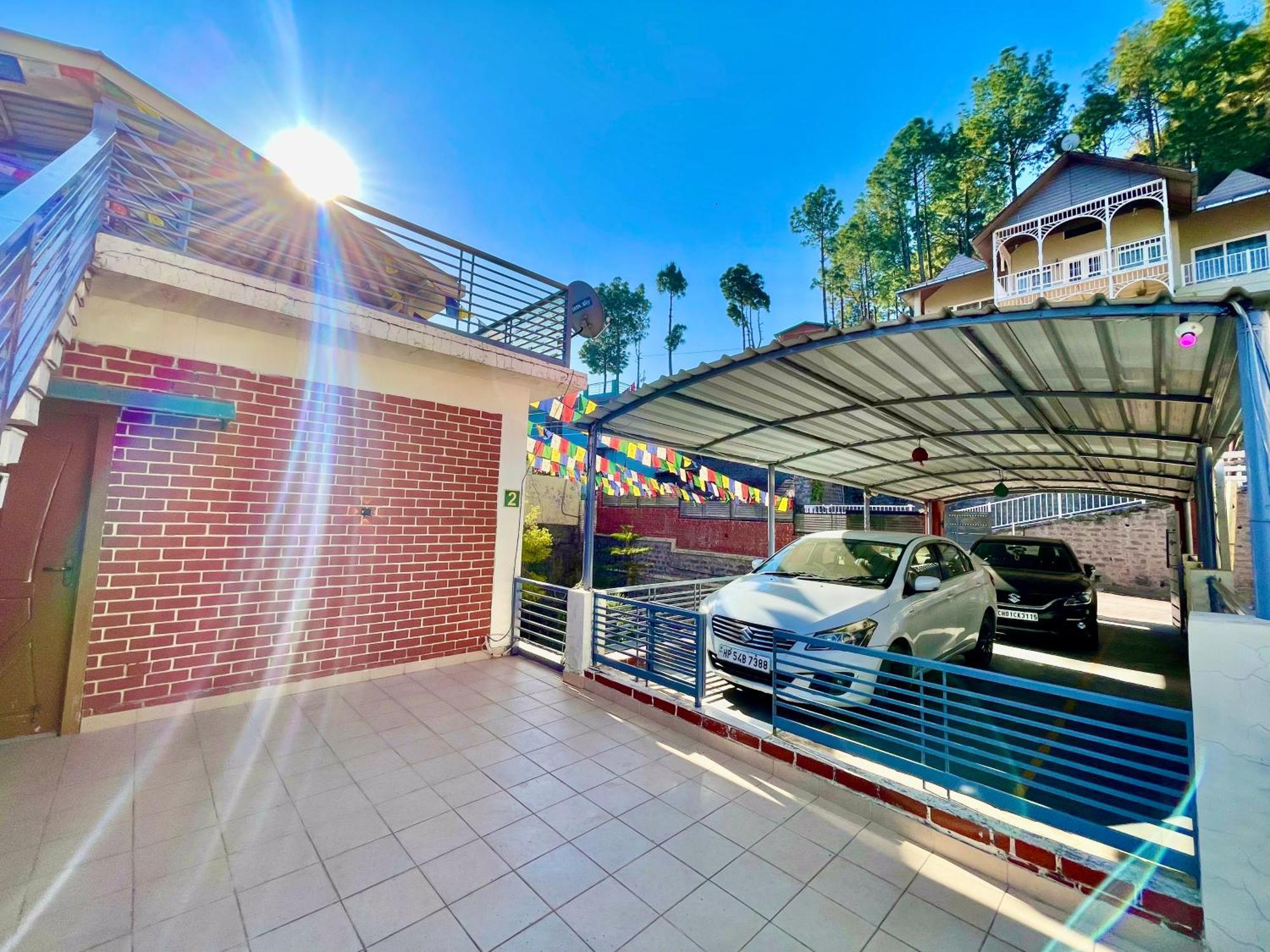 The Auriga 3Bhk Fully Entair Villa With Bonfire In Kasauli I Pvt Stay I Open Air Terrace I Kitchen Livingroom I Lawn Bonfire I Gaming Zone Kültér fotó