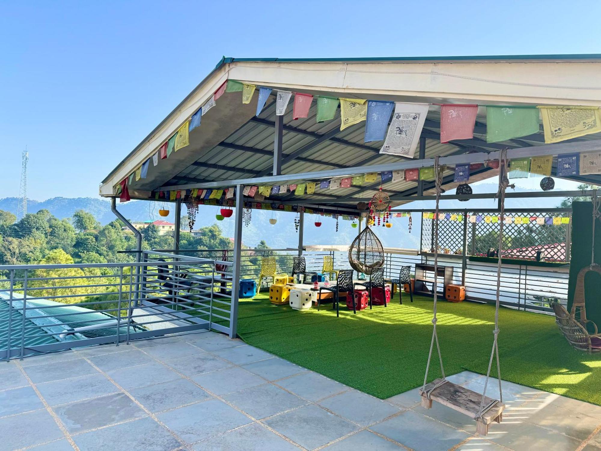 The Auriga 3Bhk Fully Entair Villa With Bonfire In Kasauli I Pvt Stay I Open Air Terrace I Kitchen Livingroom I Lawn Bonfire I Gaming Zone Kültér fotó
