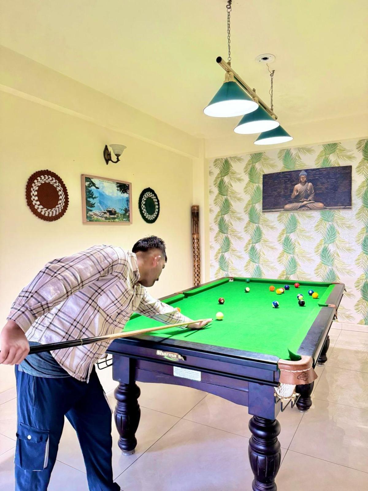 The Auriga 3Bhk Fully Entair Villa With Bonfire In Kasauli I Pvt Stay I Open Air Terrace I Kitchen Livingroom I Lawn Bonfire I Gaming Zone Kültér fotó